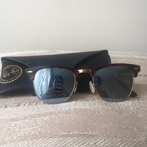 Mirrored lens Ray Bans